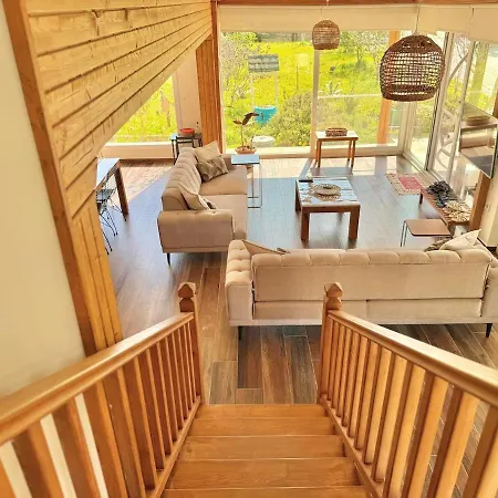 Big With Pool In וילה