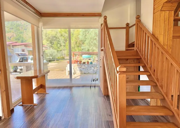 Lueks Villa Kaktues Oezel Havuz, Sauna & Jakuzi & Kano Βίλα