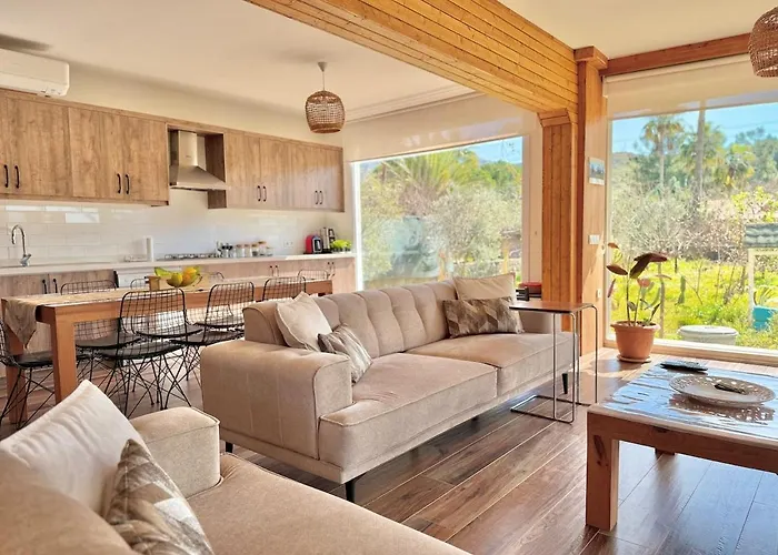 Lueks Villa Kaktues Oezel Havuz, Sauna & Jakuzi & Kano Βίλα