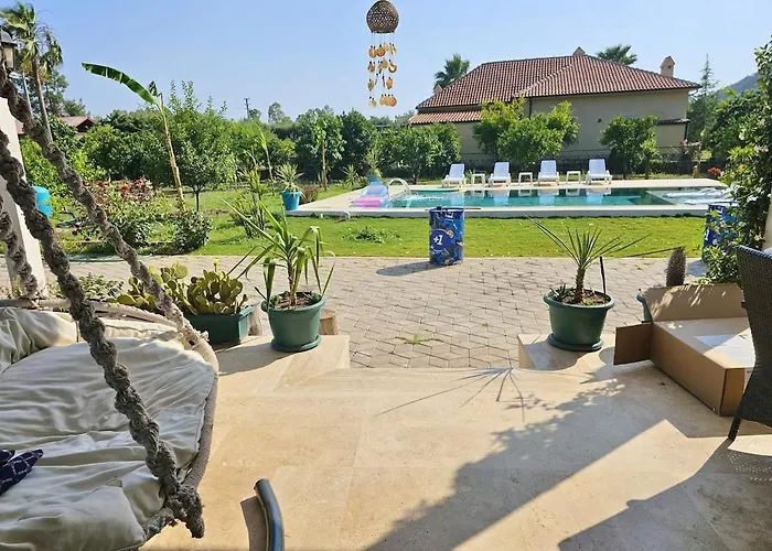 Lueks Villa Kaktues Oezel Havuz, Sauna & Jakuzi & Kano Βίλα