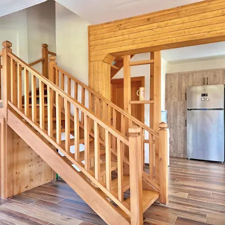 Big With Pool In Μαρμαρίς