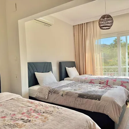 Lueks Kaktues Oezel Havuz, Sauna & Jakuzi & Kano Villa