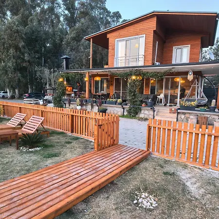 Lueks Kaktues Oezel Havuz, Sauna & Jakuzi & Kano * Μαρμαρίς