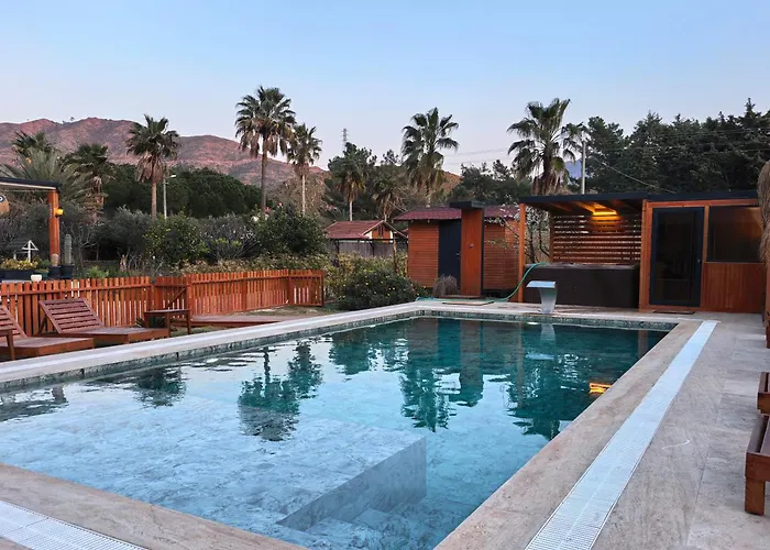 Lüks Villa Kaktüs Özel Havuz, Sauna&Jakuzi&Kano Villa Marmaris