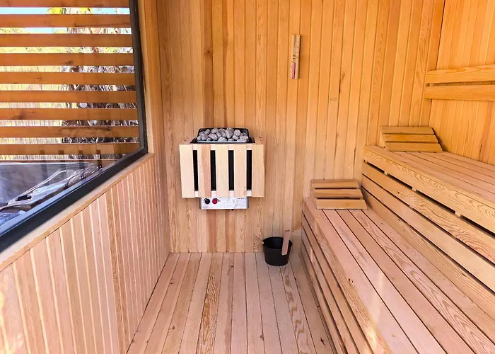 Lüks Villa Kaktüs Özel Havuz, Sauna&Jakuzi&Kano Villa Marmaris