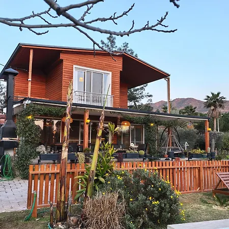 Villa Lueks Villa Kaktues Oezel Havuz, Sauna & Jakuzi & Kano