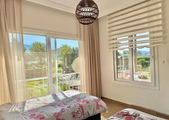 Lueks Villa Kaktues Oezel Havuz, Sauna & Jakuzi & Kano