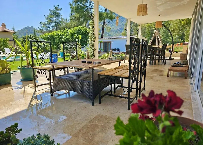 Lueks Villa Kaktues Oezel Havuz, Sauna & Jakuzi & Kano Villa *