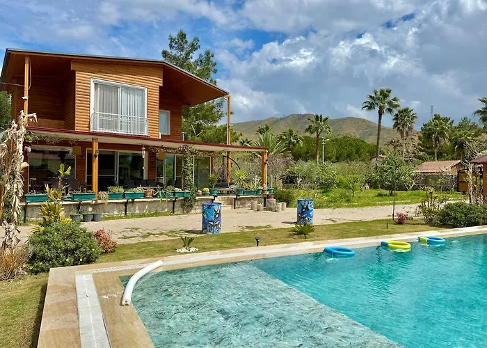 Lueks Villa Kaktues Oezel Havuz, Sauna & Jakuzi & Kano