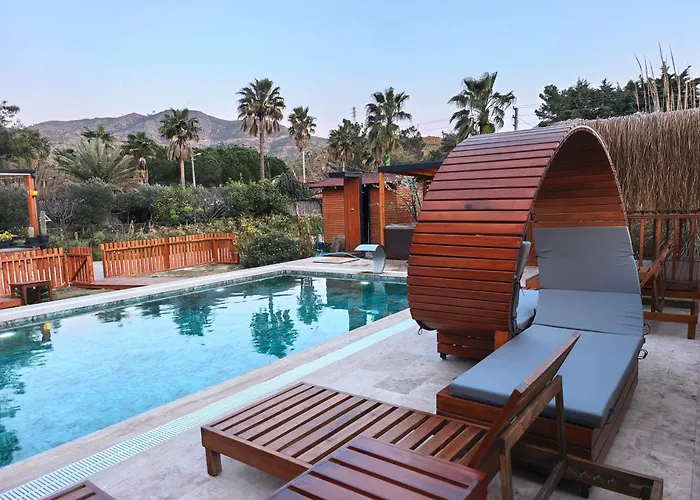 Villa Lueks Villa Kaktues Oezel Havuz, Sauna & Jakuzi & Kano