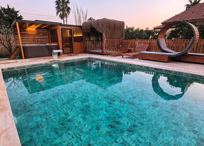 Villa Lueks Villa Kaktues Oezel Havuz, Sauna & Jakuzi & Kano *